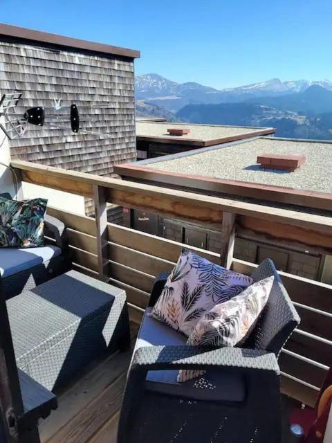 Appartement Duplex Avec Vue Sur Le Sancy Et Garage Couvert Murat-le-Quaire Exterior photo